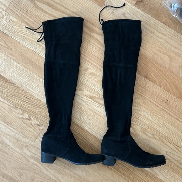 RARE FIND - Stuart Weitzman Suede Midland Booths (like new) - Picture 3 of 8